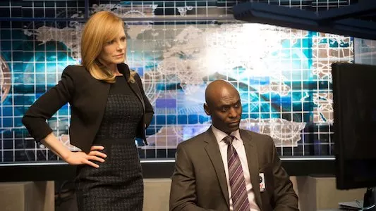 Poster del episodio 8 de Intelligence online
